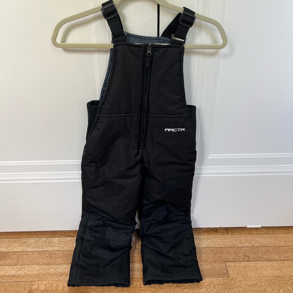 Arctix black snowpants 4T